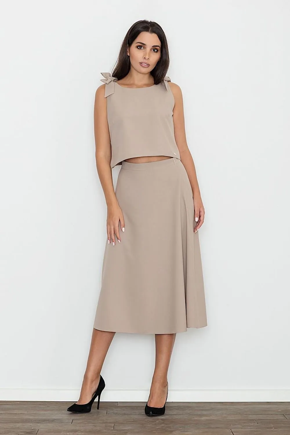 Elegant Bow-Embellished Skirt Ensemble in Figl Design