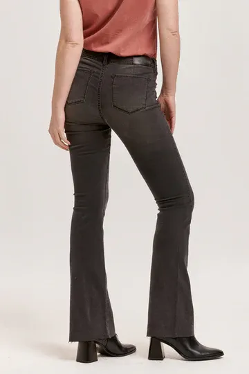 Jaxtyn Caviar Bootcut Jeans