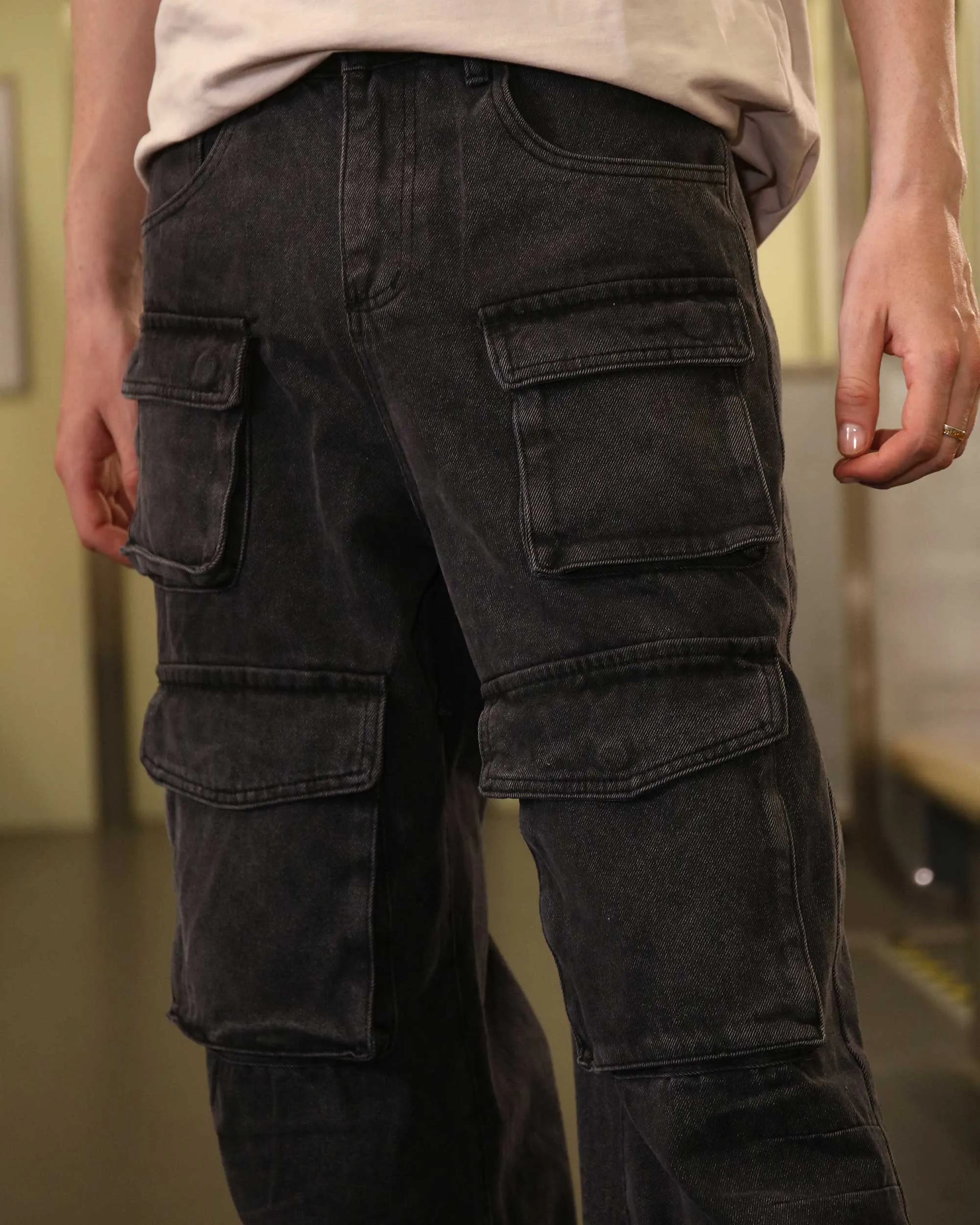 Versatile Black Baggy Jeans with Multiple Front Pockets-Mexico Local Delivery