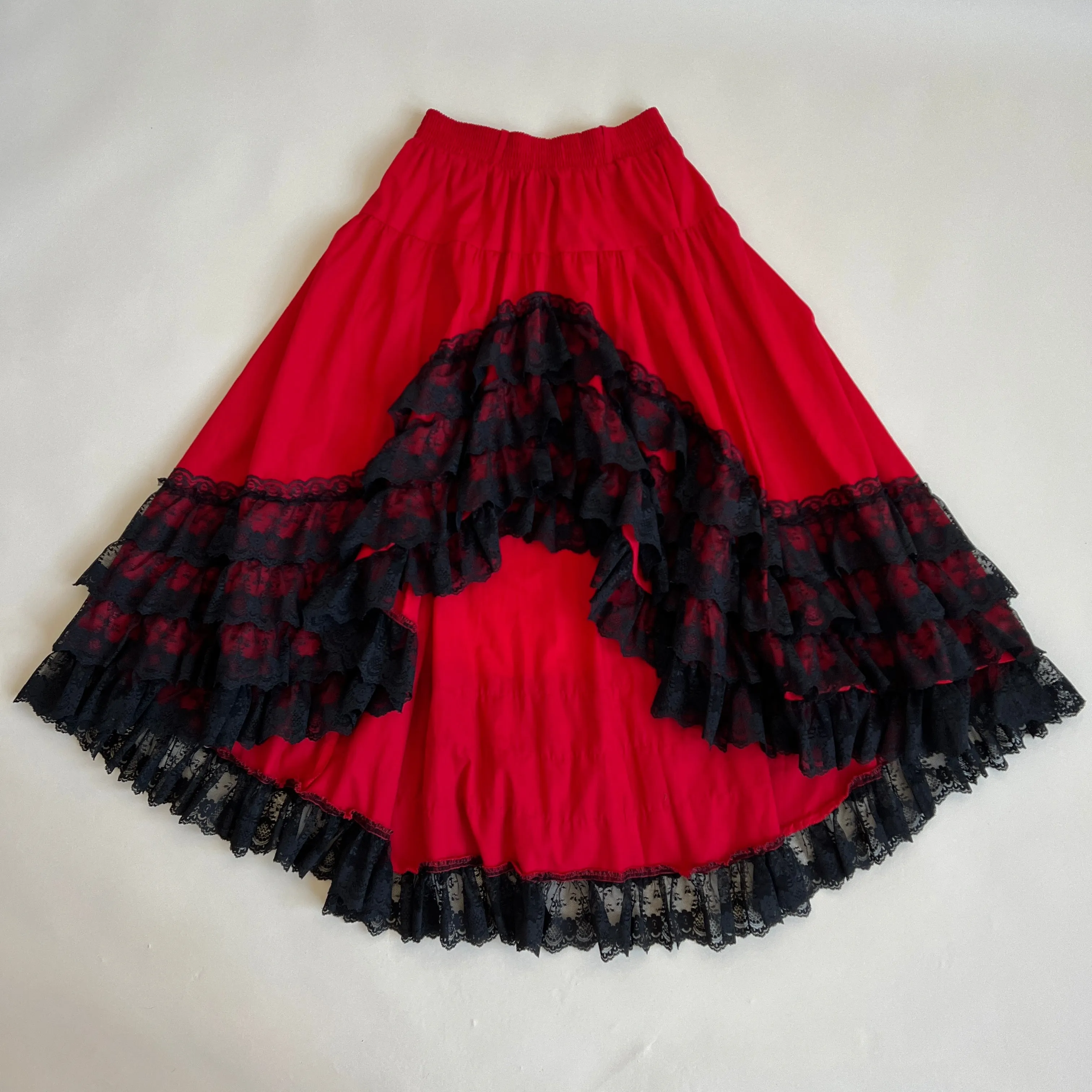 Vintage red lace ruffle maxi skirt (S/M)